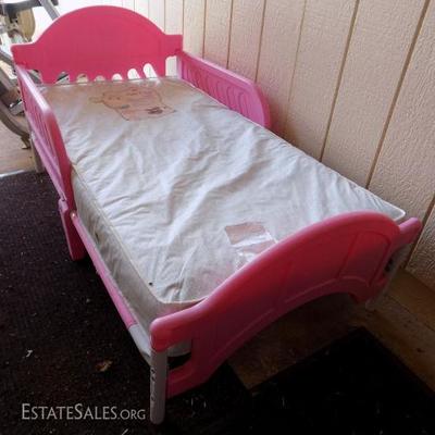 RSS004 Toddler Bed & Serta Perfect Dream Mattress