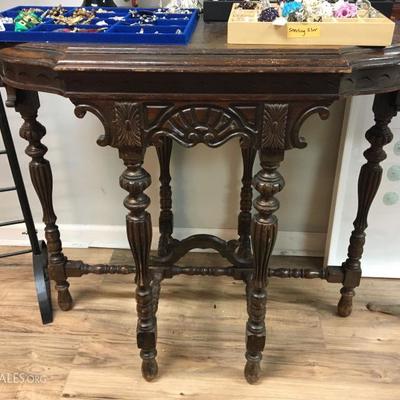 antique end table $100 plus an additional 40% off 