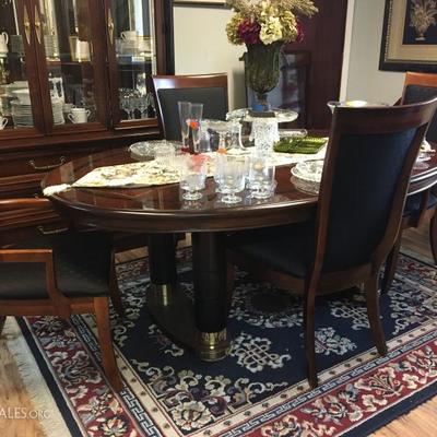 dining room table now only $200 