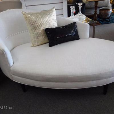 JONATHAN ADLER OVAL CHAISE IN WHITE, IMMACULATE CONDITION