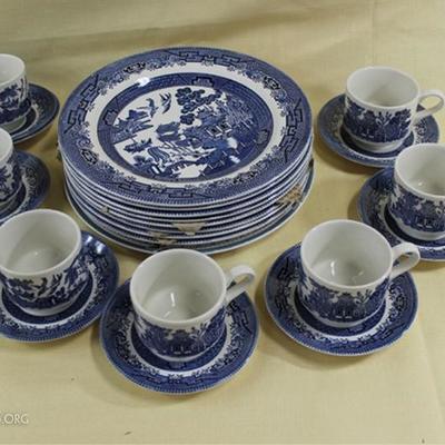 Churchill England porcelain set of 7 cups,  8  saucers and 8 dinner plates. Dinner plates are  10.5