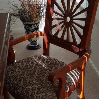 dining room chair 