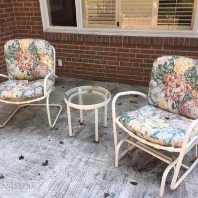 1960'S BROWN JORDAN LAWN CHAIRS AND ROUND TABLE MID CENTURY RETRO MODERN