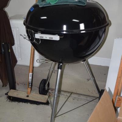weber charcoal grill 