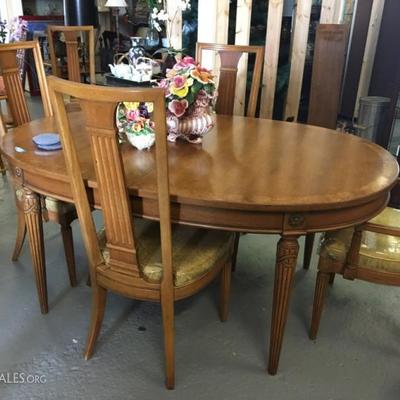 dining room table and chairs 