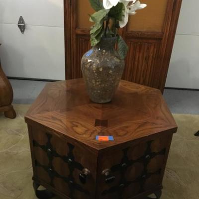 octagon end table 