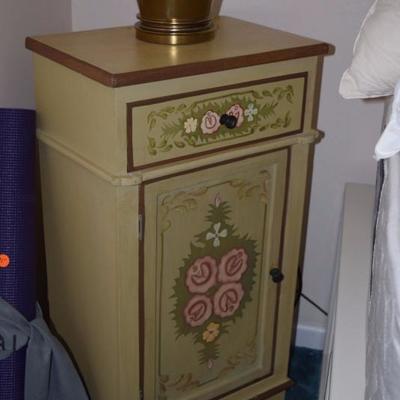 accent table 