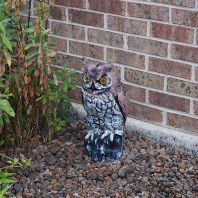 outdoor owl statue 