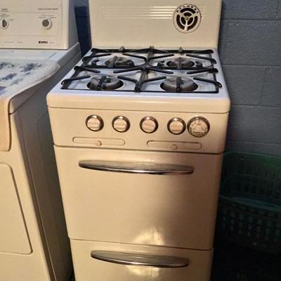 Vintage Kenmore gas range and oven