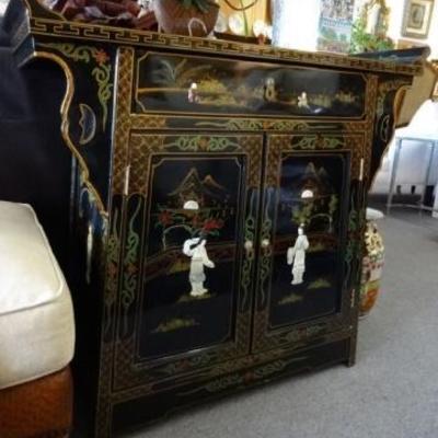 CHINOISERIE DECORATED ALTAR CABINET