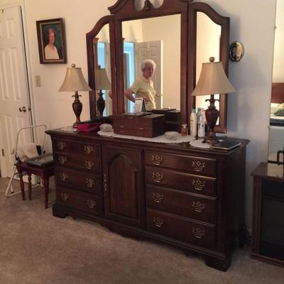 Beautiful lady in the mirror not included! She just adds to the beauty of this dresser.  With or without the mirror - you can't go wrong...