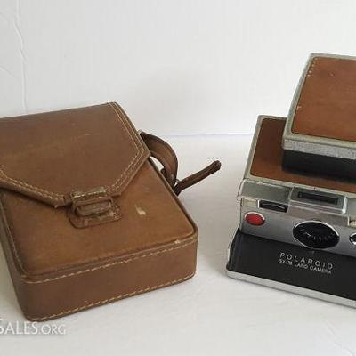 WDG115 Vintage Folding Polaroid SX-70 Land Camera
