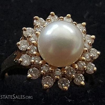 WDG023 Exquisite 14K Gold Pearl and Diamonds Ring
