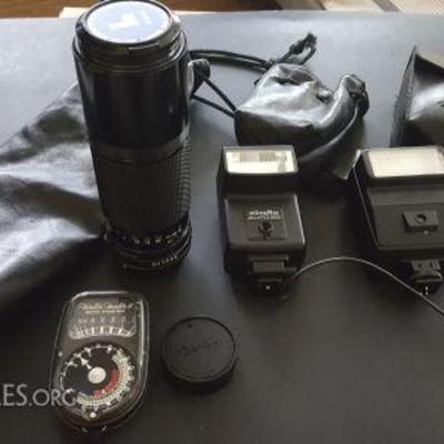 WDG105 Canon Zoom Lens, Minolta Flash, Meter & More
