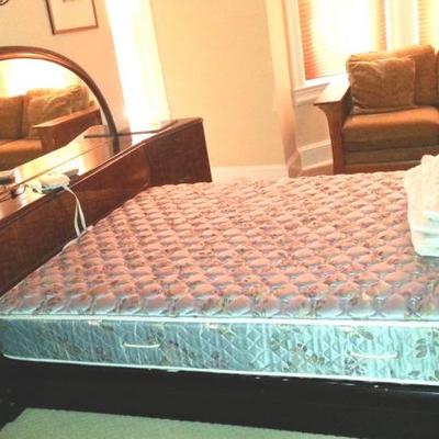 DREXEL Queen Platform BEd, Storage Headboard, bedside cabinets, Half circle mirror with all boards. $499