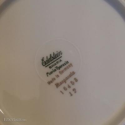 Beautiful complete set of Bavarian fine China. Over 80 pieces in total