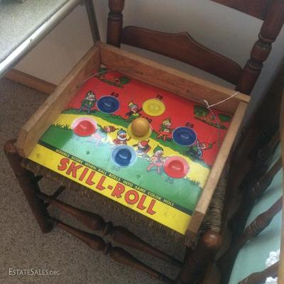 Tin lithograph toy game in good condition