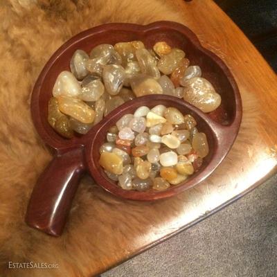 Agates and various geodes