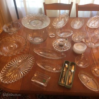 Large collection of Heisey glass. Also examples of Fostoria in different patterns
