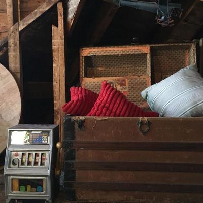 Casino King, Vintage Trunk