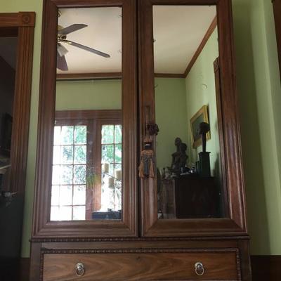Antique Linen Cabinet with Mirrored Cabinet Doors 