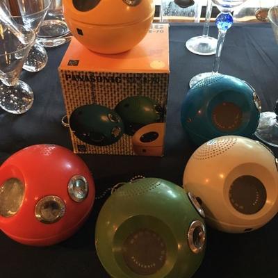 A Rainbow of Panasonic Transistor Radios