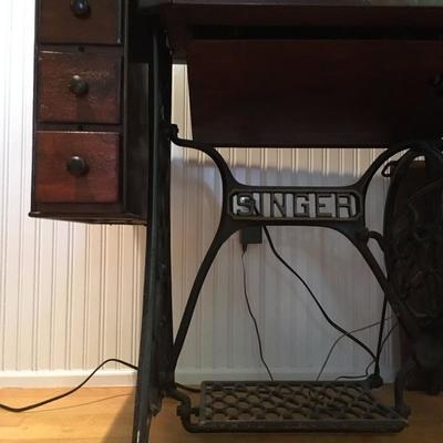 Singer Sewing Machine