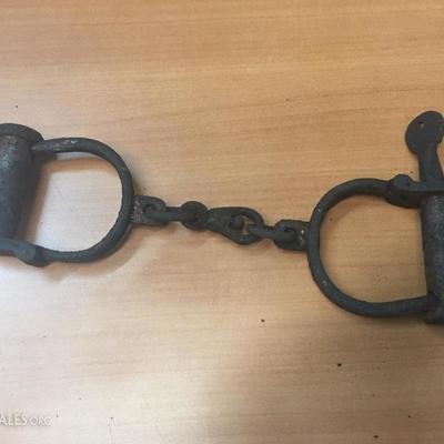 Cast iron cuffs with key