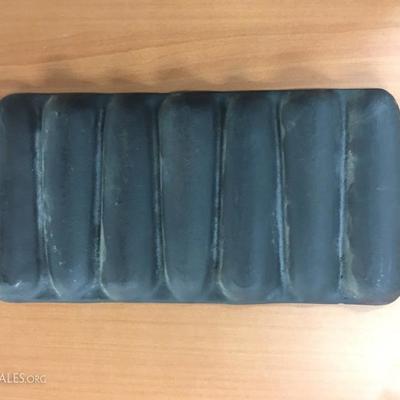 7 slot cornbread pan