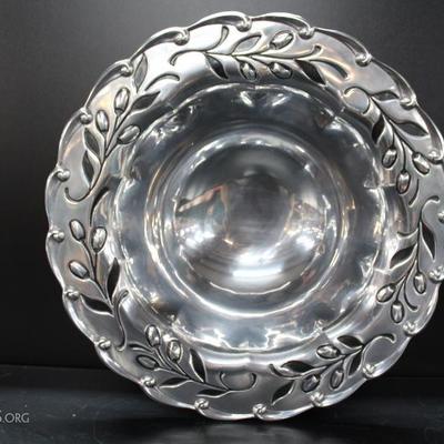Lenox "En Provence" metalware serving/salad bowl