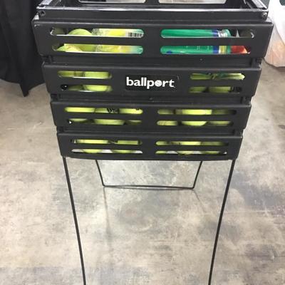 Tennis ball container with tennis balls
