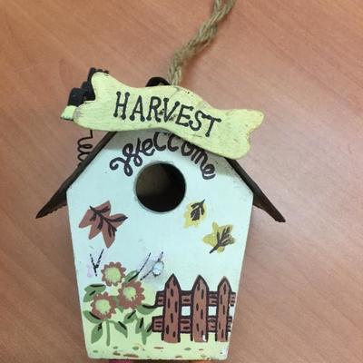 Harvest birdhouse