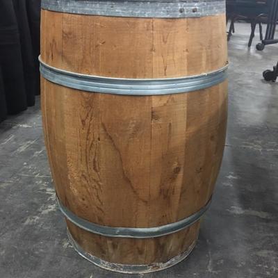 Barrel with dowel rods