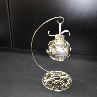 Lenox silver plate gift ornament ball