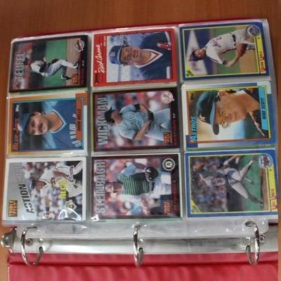 Huge lot of baseball cards