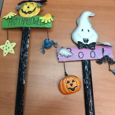 Metal Halloween stakes