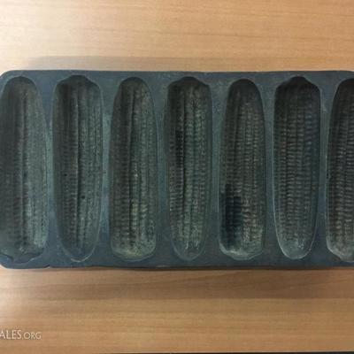 7 slot cornbread pan