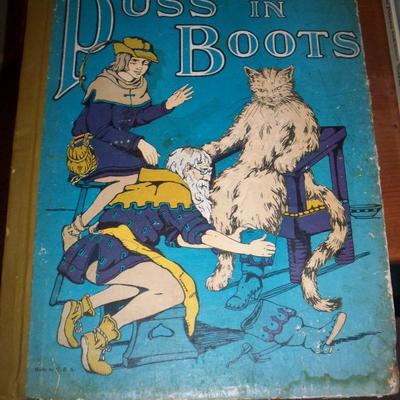 Vintage Puss N Boots book
