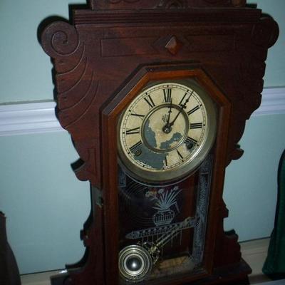 Antique / Vintage Westbury Clock Company 8 day Mantle Clock #2