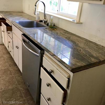 Granite Kitchen Counter Tops, 2 Long Counter Tops
Cabinet Hardware

