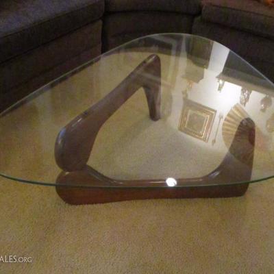 Noguchi Original Table Mid-Century Modern Original (Glass Top Does Have A Nick In It Photo Shown) 