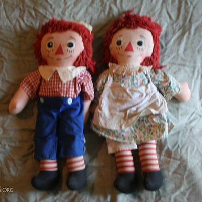 Vintage Raggedy Ann and Andy dolls (1980s)
