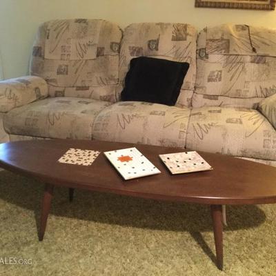  Couch retro coffee table 