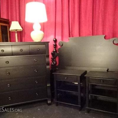 4 PIECE ETHAN ALLEN QUEEN BEDROOM SET WITH BED, 2 NIGHTSTANDS, TALL CHEST