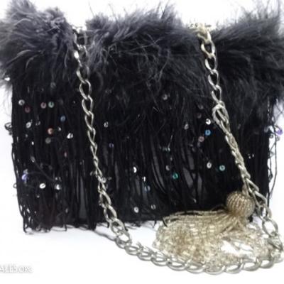 FASHION PURSE WITH FEATHERS