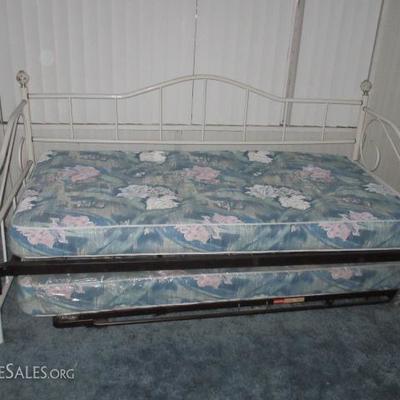 Trundle Day Bed Set