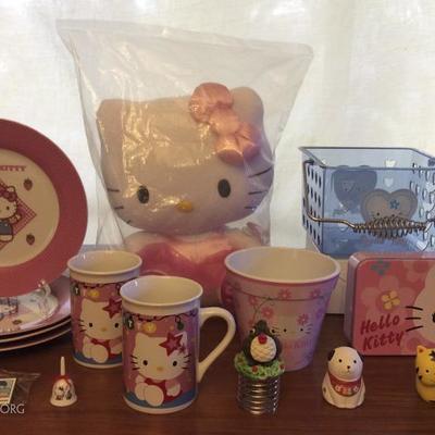 JYR011 Hello Kitty! Plates, Mugs, Bells, Plush
