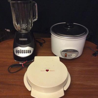 JYR027 Hitachi Food Steamer, Waffle Iron & Blender

