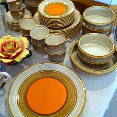 Mikasa mid century Persimmon/Nature's Song. 42 pieces