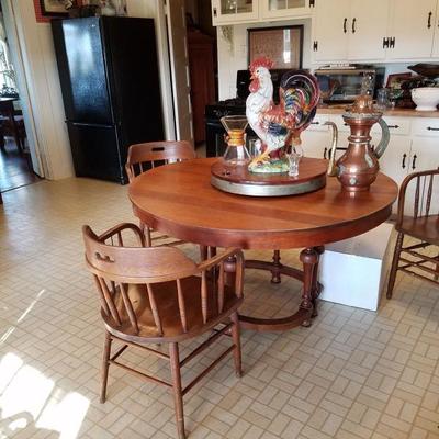 early american wooden kitchen table with chairs. must see to appreciate
